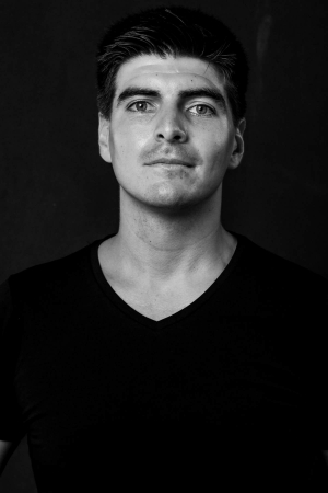 Umut &Ouml;.